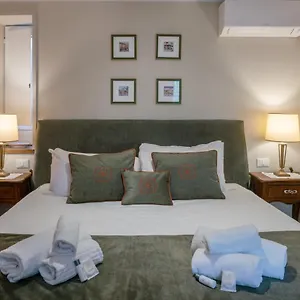 https://charming-stay-in-centro-storico.it-romehotels.com